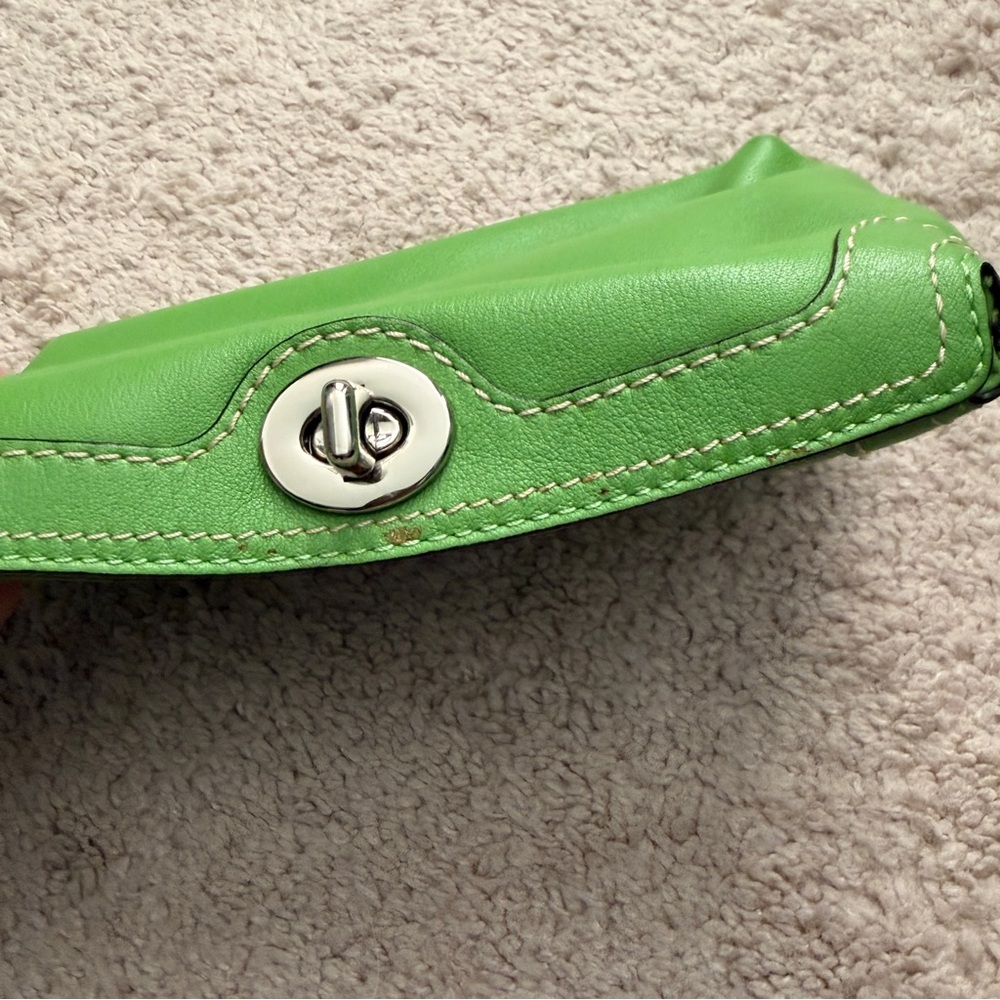 Coach Legacy Leather Turnlock Wristlet - Picture 5 of 6